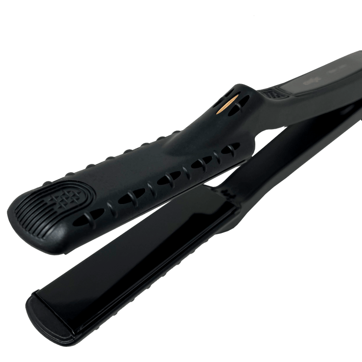 Ergonomically designed CROC® Flat Iron with a 9-foot swivel cord for flexibility.